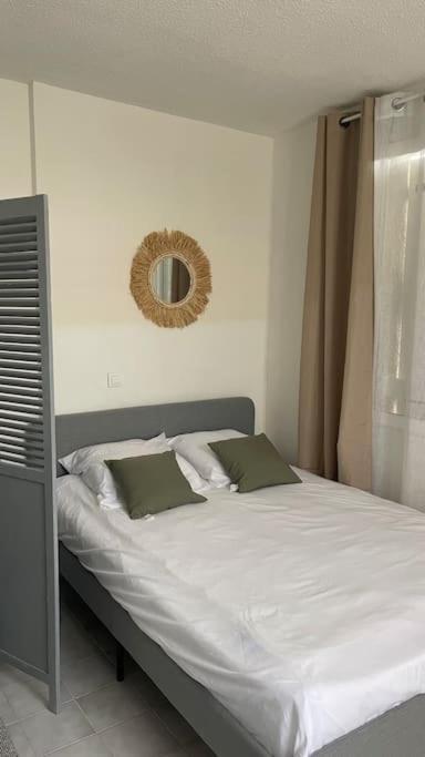 Joli Studio Dans Le Village Σαιντ-Μαρί-ντε-λα-Μερ Εξωτερικό φωτογραφία